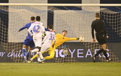 emM9MSZoYXNoPTIxYjI0ZGEyZmZiOGViMjM3YjIyM2U4NDIxNDI2Njcz.thumb_.jpg - ReactMedia