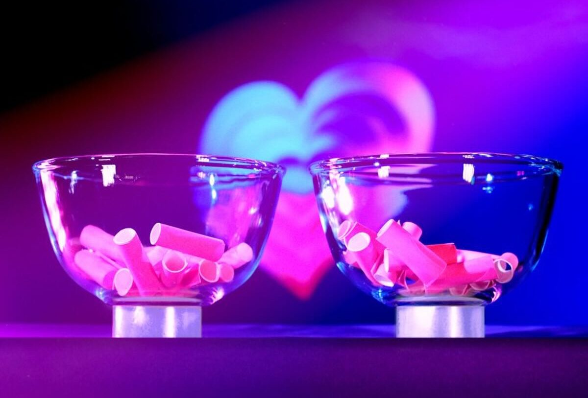 Peste două luni, orașul Viena va fi gazda unei etape importante din cadrul celei de-a 69-a ediții a concursului Eurovision, odată cu desfășurarea tragerii la sorți pentru stabilirea ordinii de participare a țărilor în cele două semifinale