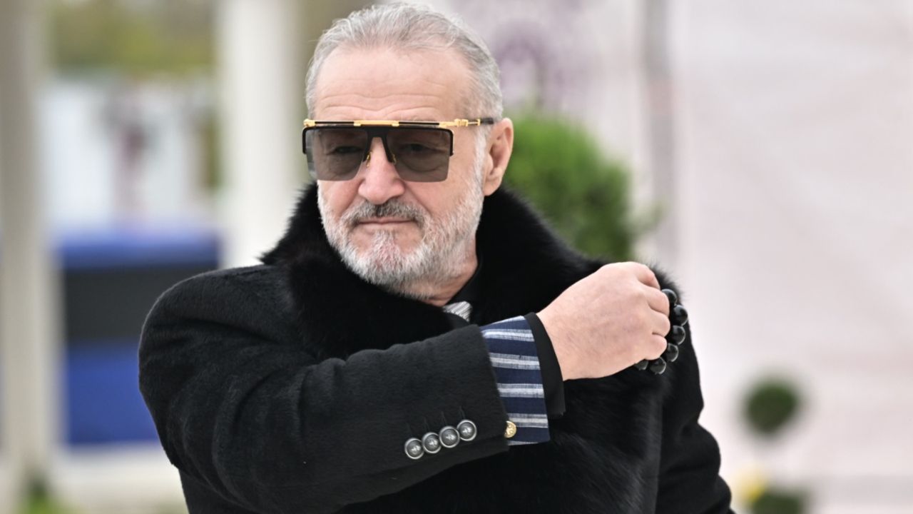 FCSB în căutare de întăriri pentru a străluci în returul de sezon În contextul unei stagiuni competiționale agitate, FCSB, campioana României, a anunțat oficial că va intensifica eforturile de întărire a echipei în fereastra de transferuri din iarnă