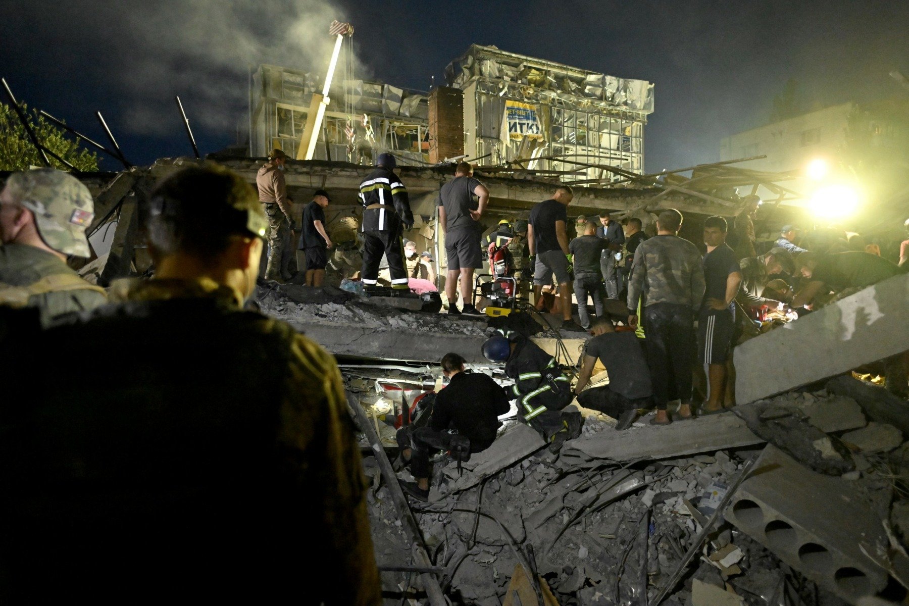 Poliția ucraineană a înregistrat vineri un val fără precedent de alerte false cu bombă, în contextul intensificării tensiunilor din țară