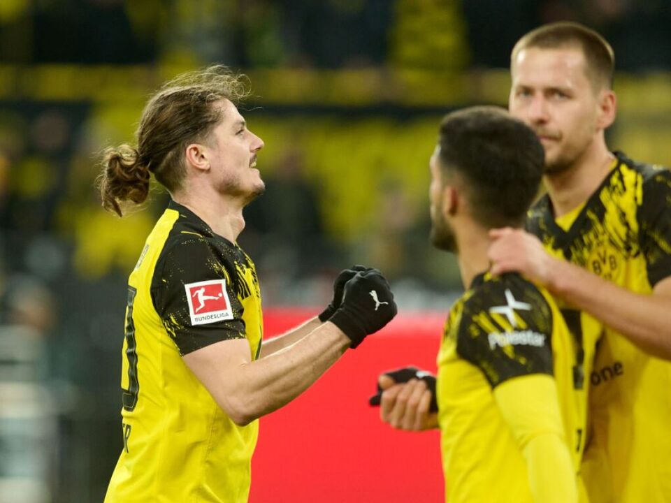 Marcel Sabitzer, sărbătorit în stil mare la 250 de meciuri în Bundesliga Borussia Dortmund a reușit o victorie convingătoare cu 3-0 împotriva echipei Werder Bremen, o seară specială pentru Marcel Sabitzer, care a marcat golul ce i-a adus al 40-lea în Bundesliga