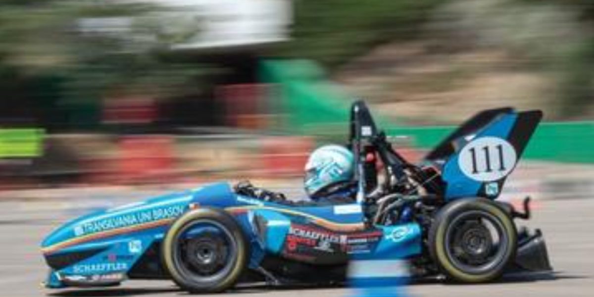 masina-curse-universitatea-Transilvania.jpg - ReactMedia