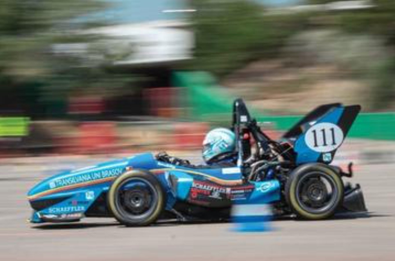 Universitatea Transilvania Brașov, campioană europeană la curse studențești; vehicul electric pentru 2026