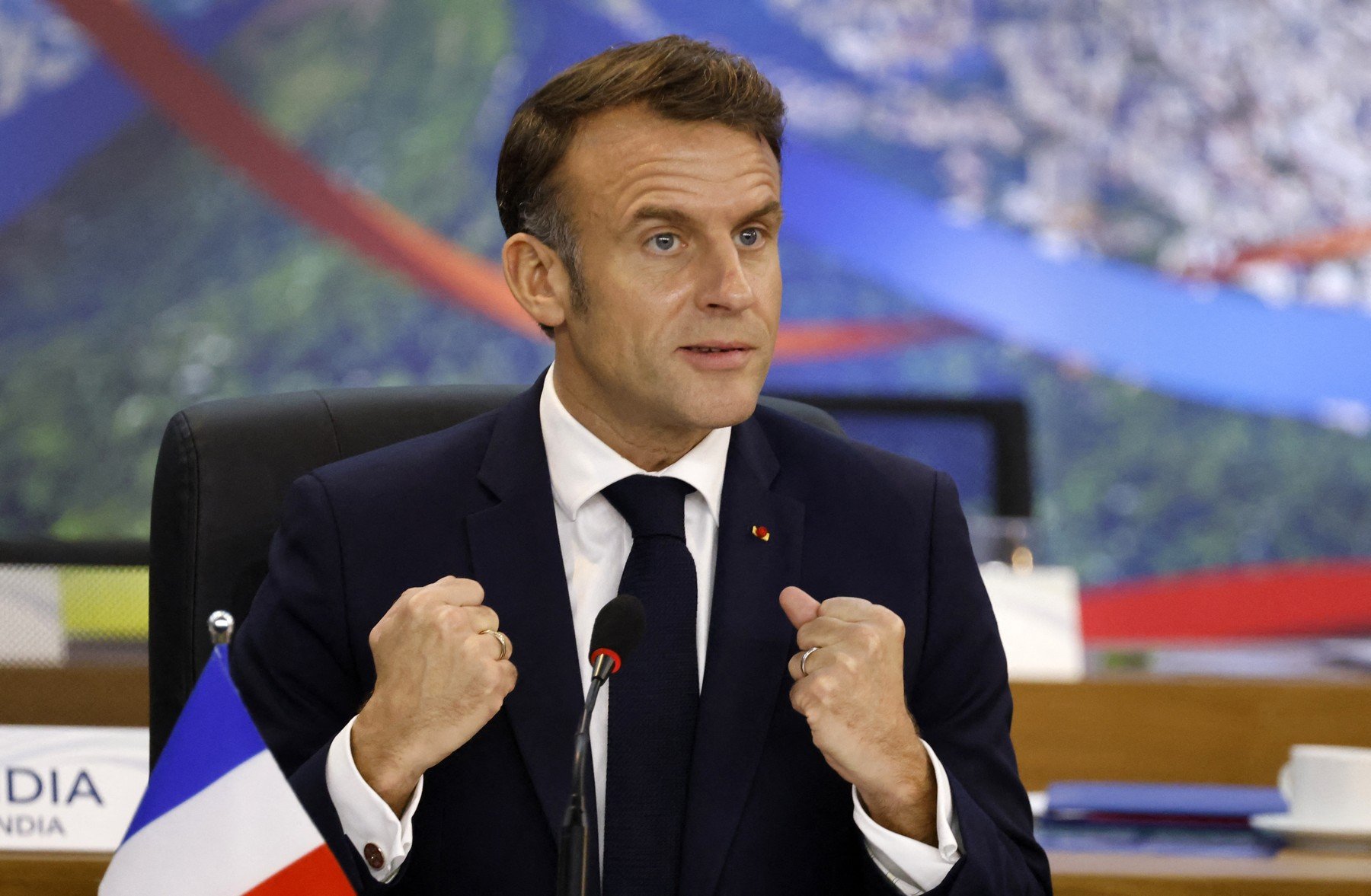 Macron critică expresii antisemite în partidul LFI, considerat de „extrema stângă”