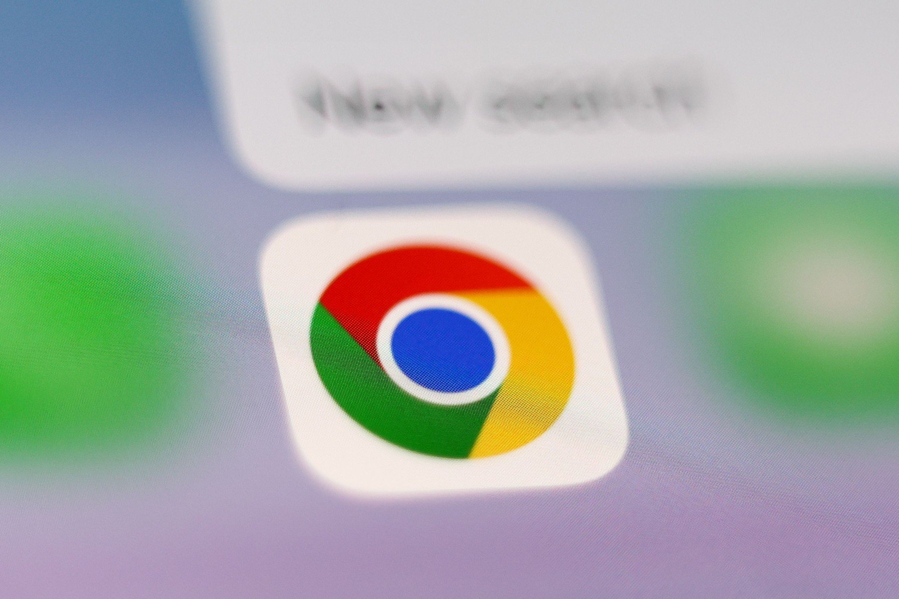 Google plătește 68 de milioane de dolari pentru a încheia un proces privind interceptarea ilegală a utilizatorilor Gigantul tehnologic Google a fost de acord să plătească 68 de milioane de dolari pentru a soluționa un proces colectiv care îl acuză de interceptarea ilegală și înregistrarea neautorizată a comunicațiilor utilizatorilor săi, în timp ce compania neagă orice încălcare a legii