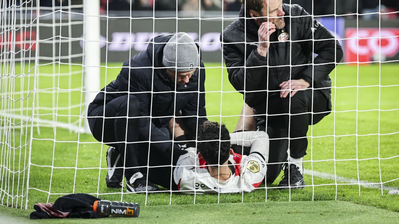 PSV Eindhoven își consolidează poziția în Eredivisie cu o victorie convingătoare PSV Eindhoven a realizat o demonstrație de forță în această etapă a 18-a din Eredivisie, învingând-o pe Excelsior cu un impresionant 5-1