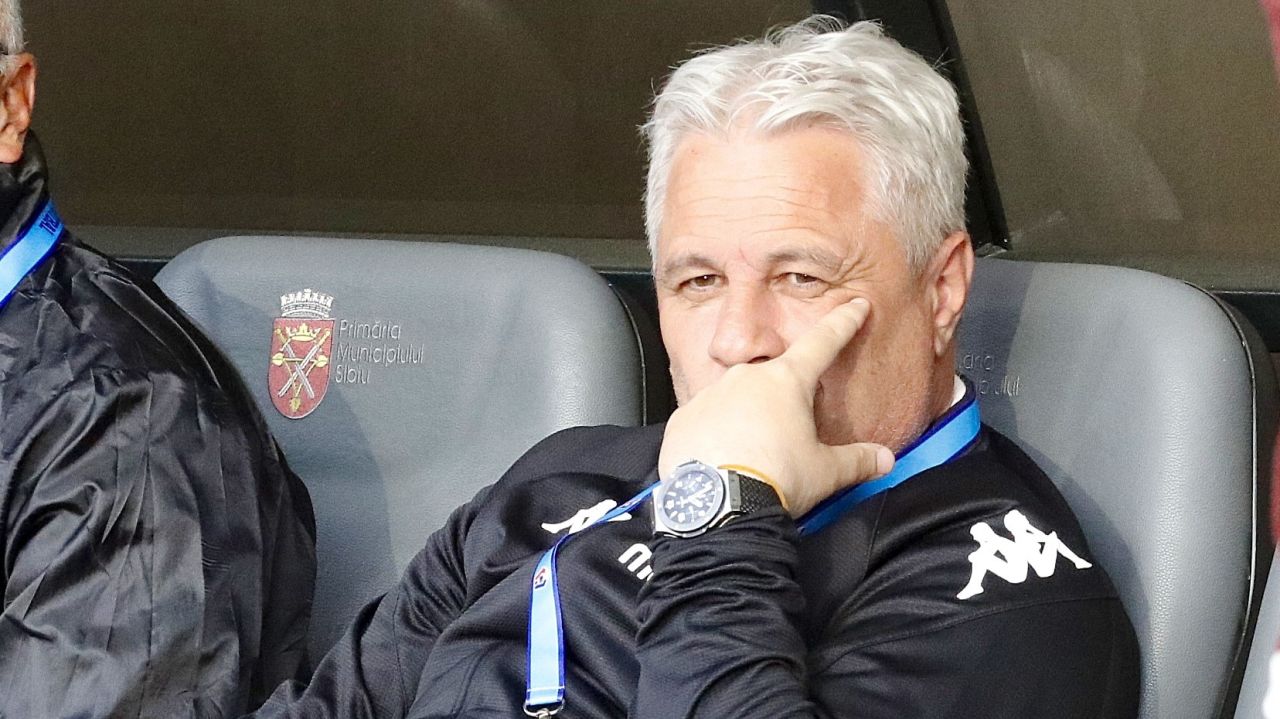 Marius Șumudică pregătit pentru un nou început în cariera de antrenor Marius Șumudică, fost antrenor de succes în fotbalul românesc și internațional, își face un nou drum în lumea antrenoratului