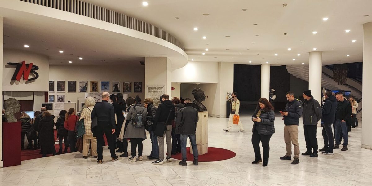 teatrul-national-2-1600x914-1.jpeg - ReactMedia