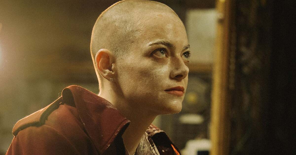 „Bugonia”: O explorare surrealistă a paranoiei contemporane Filmul „Bugonia” al regizorului Yorgos Lanthimos, cunoscut pentru lucrări precum „Poor Things” și „The Favourite”, îi poartă pe spectatori printr-o călătorie neobișnuită, plină de paranoia digitală, lăcomie corporatistă și anxietăți apocaliptice