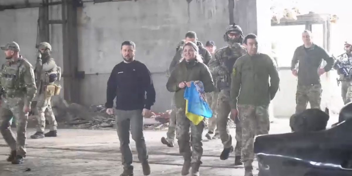 volodimir-zelenski-bahmut-ucraina-donbas-vizita-kiev-presedinte-ucrainean-razboi-front-est-donetk.jp_.jpeg - ReactMedia