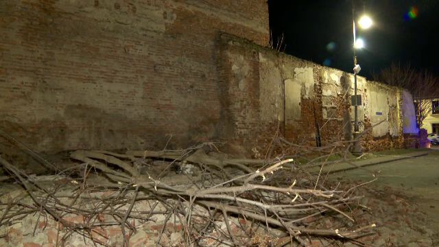 zid-cazut.png - ReactMedia