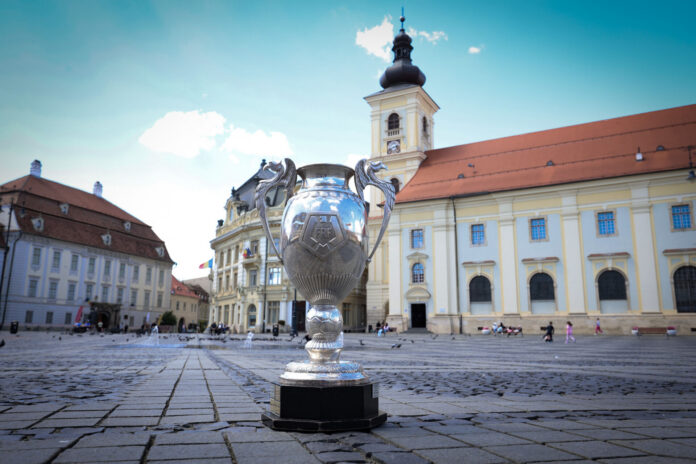 0P5A7987-2-696x464.jpg - ReactMedia