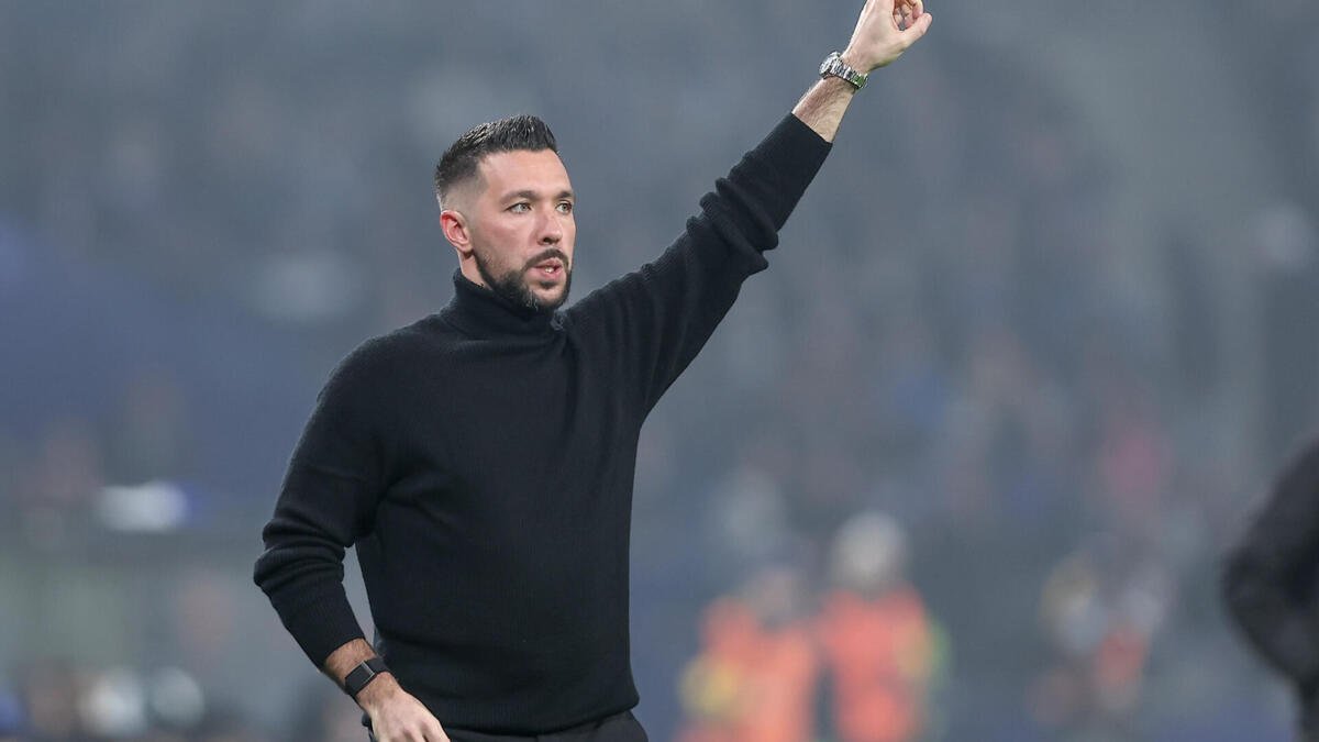 FC Porto, aproape de victorie, dar prins într-un final frustrant FC Porto a încheiat un meci care părea să îi aducă o victorie importantă, terminând cu un rezultat de 1-1 împotriva rivalilor, dar un moment critic în ultimele clipe ale întâlnirii a estompat bucuria suporterilor