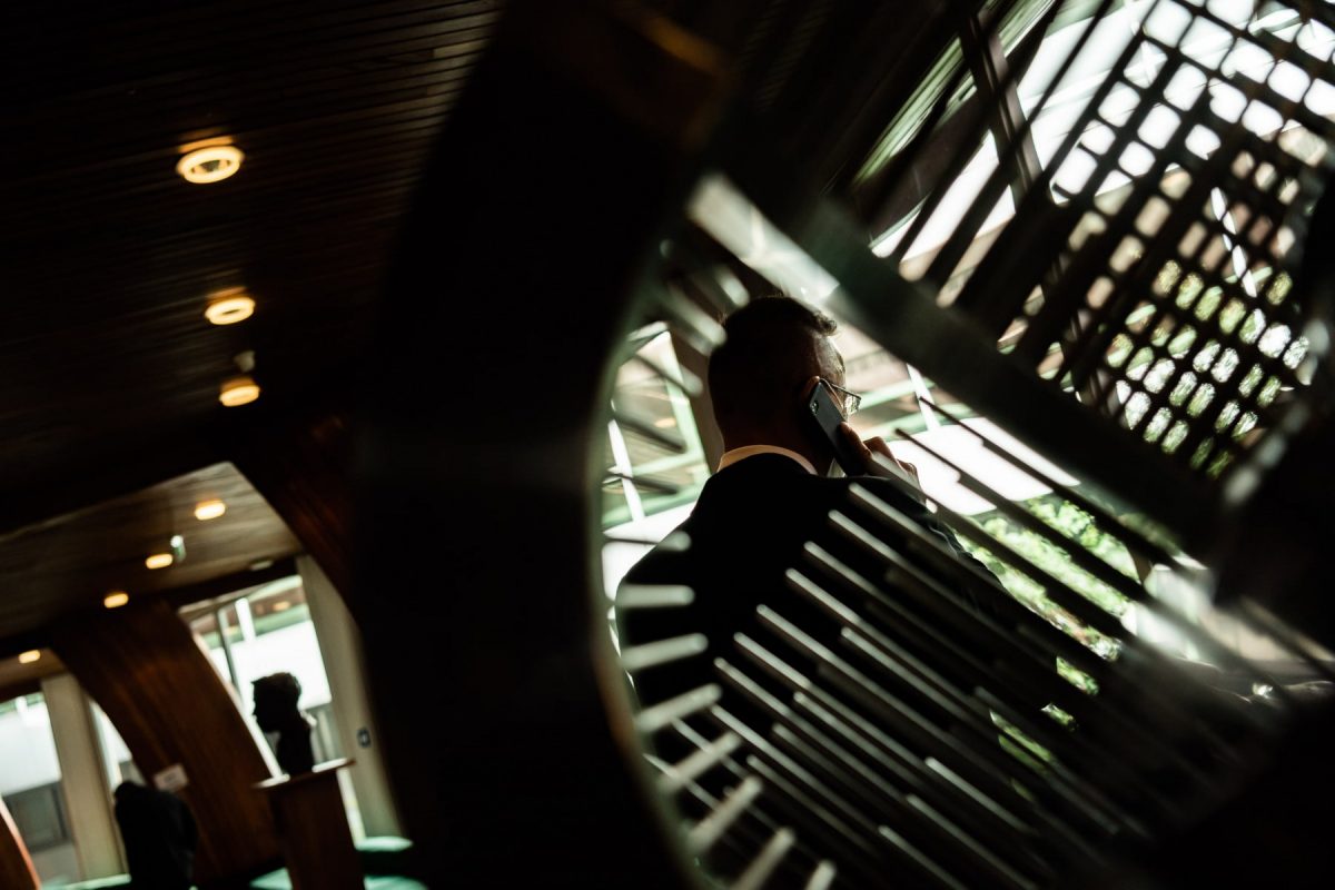 Polonia învăluită în scandal de spionaj: doi foști șefi ai serviciilor secrete, acuzați de utilizarea Pegasus pentru obținerea ilegală de informații Doi foști înalți responsabili ai serviciilor de informații din Polonia se află în centrul unui scandal senzațional, după ce autoritățile naționale au anunțat oficial că aceștia sunt inculpați pentru utilizarea programului de spionaj Pegasus, dezvoltat de compania israeliană NSO Group