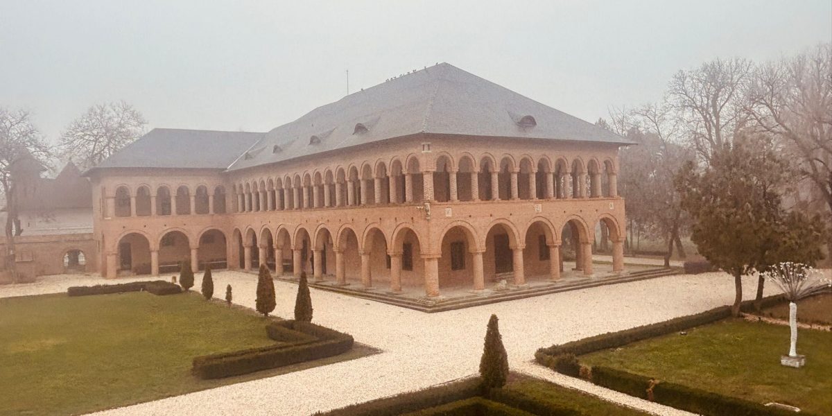 605742847_1367042435432547_4834788326303672850_n.jpg - ReactMedia