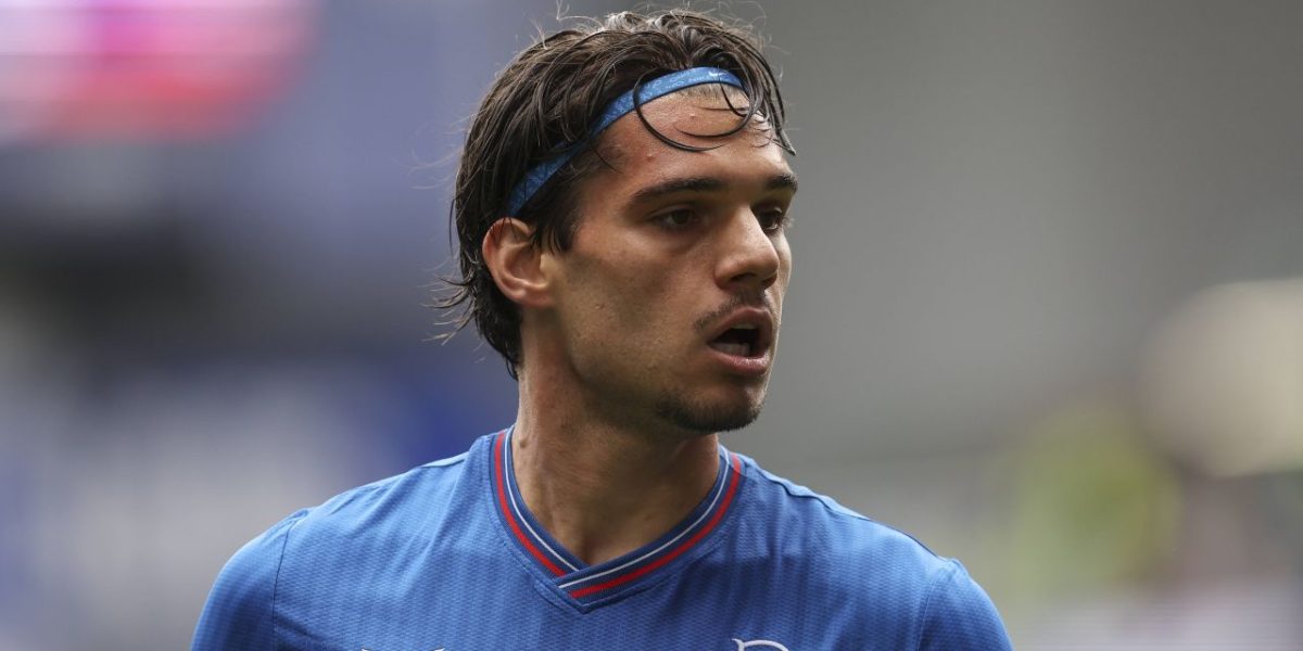 62379087.jpg - ReactMedia