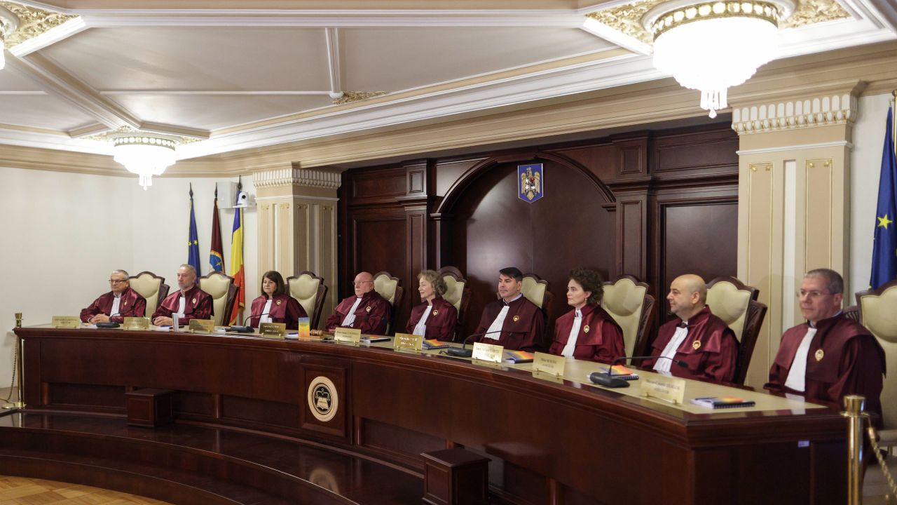 Judecătorul Gheorghe Stan, în concediu paternal: CCR își amână din nou deciziile Judecătorul Gheorghe Stan de la Curtea Constituțională a României (CCR) se află în concediu paternal, conform unor surse apropiate instituției