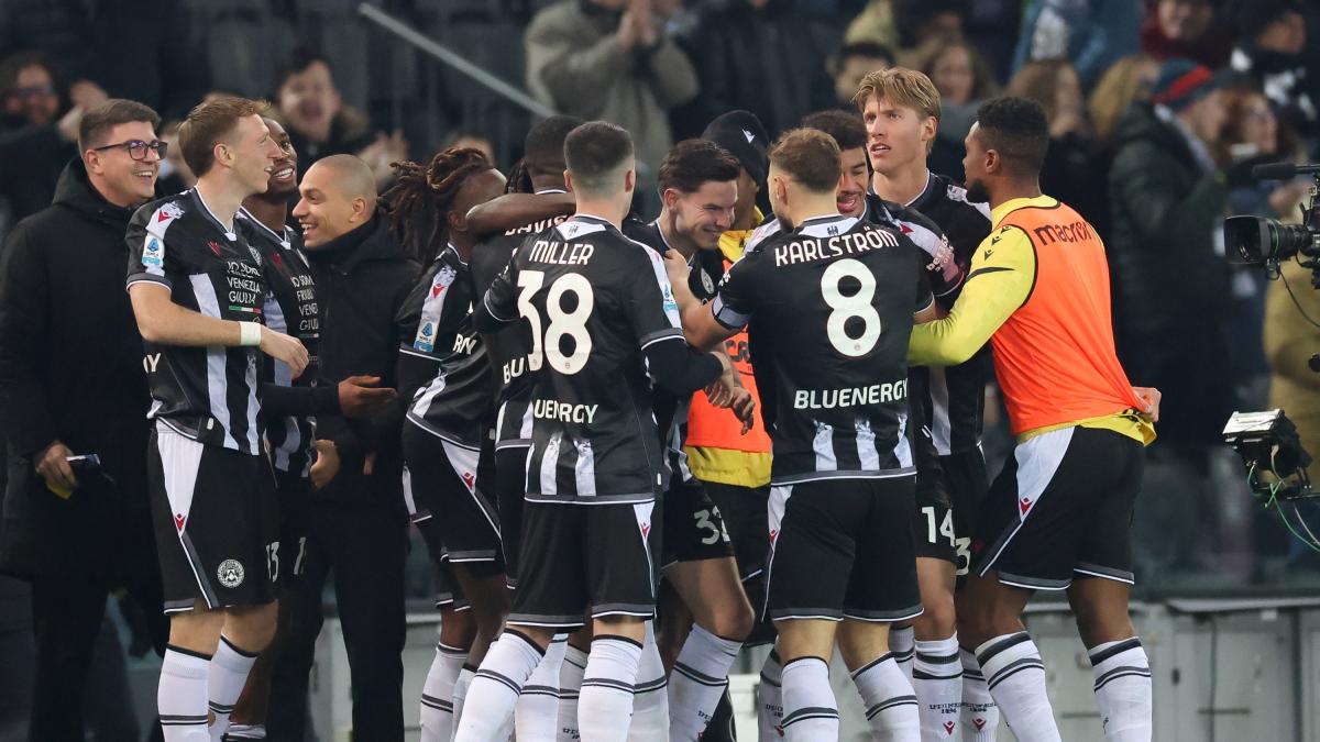 Udinese surprinde Roma într-o partidă tensionată: 1-0 cu un gol decisiv al lui Ekkelenkamp Într-o confruntare dramatică, Udinese a obținut o victorie importantă împotriva Romei, câștigând cu 1-0 pe terenul propriu