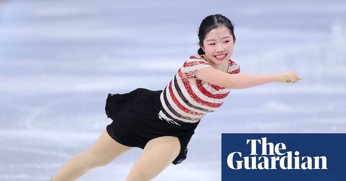 Ami Nakai, Surpriza Olimpică a Patinajului Artistic: Tinerete și Talent în Lupta pentru Medalii Ami Nakai, o tânără patinatoare în vârstă de 17 ani din Japonia, a captat atenția tuturor printr-o prestație remarcabilă în cadrul programului scurt de la competiția olimpică de patinaj artistic feminin