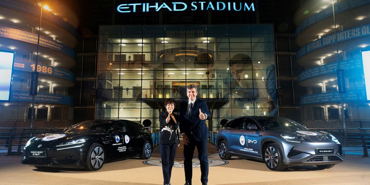 BYD devine partener oficial al Clubului de Fotbal Manchester City