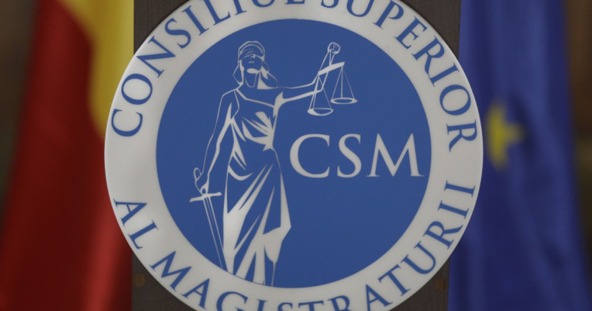 CSM: Decizia CCR privind pensiile magistraților va afecta grav sistemul judiciar Consiliul Superior al Magistraturii (CSM) a reacționat la decizia Curții Constituționale de a declara constituționale modificările aduse pensiilor speciale pentru magistrați, afirmând că noul cadru legislativ va avea efecte negative semnificative asupra funcționării sistemului judiciar din România