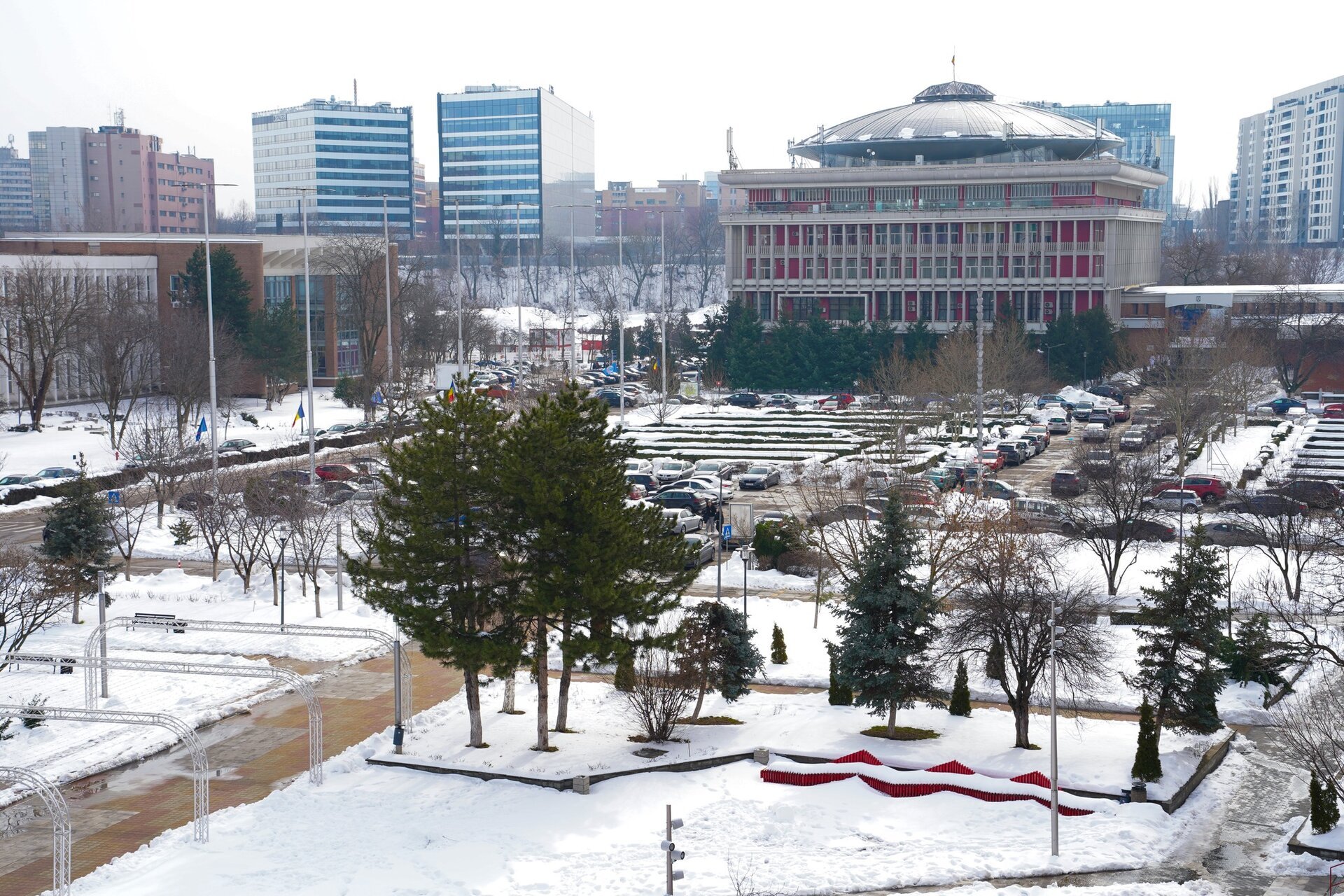 Universitatea Politehnica București face un pas semnificativ spre modernizarea infrastructurii și incluzivitatea socială, anunțând construirea unui nou cămin studențesc în complexul Regie