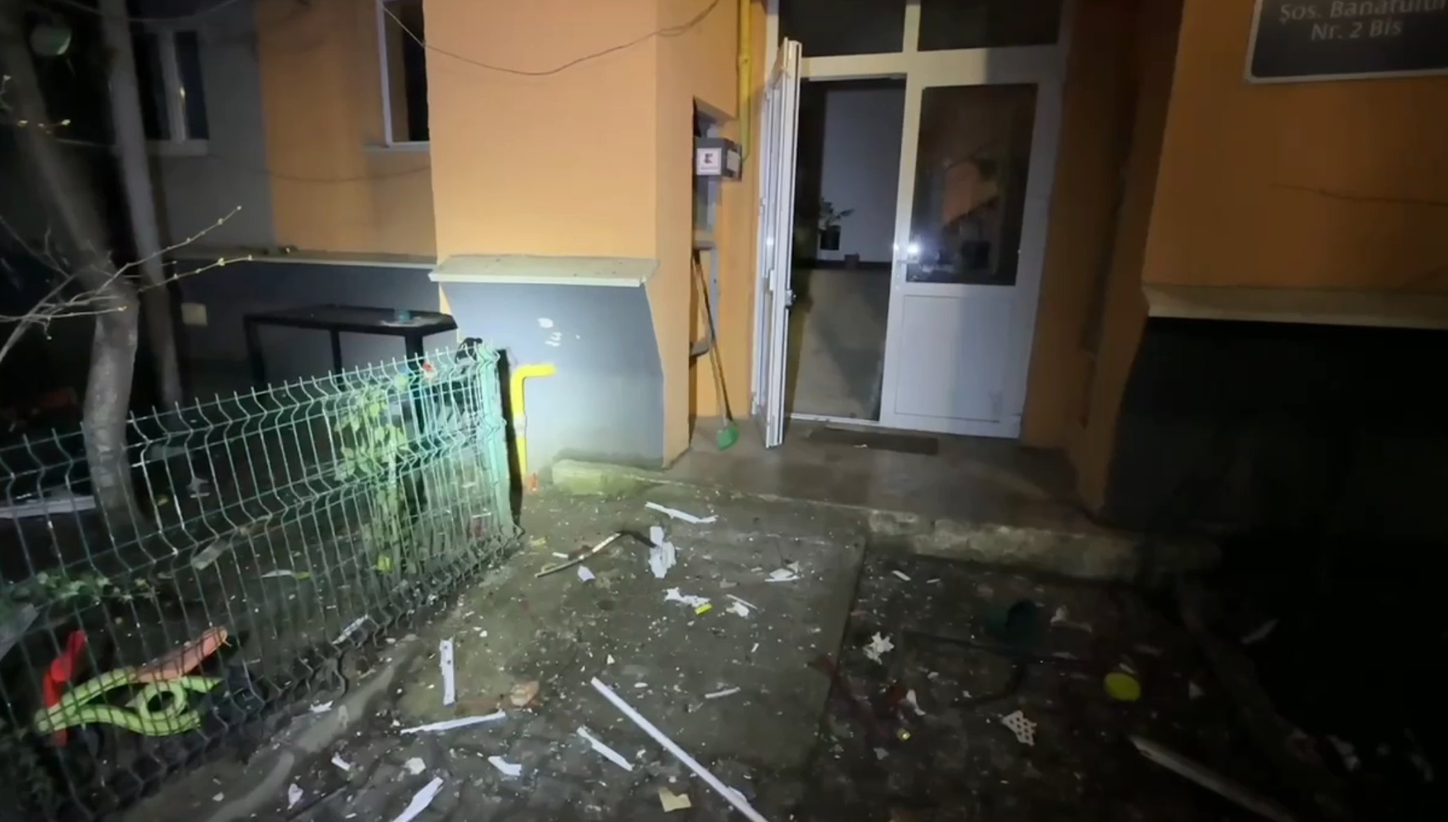 O explozie puternică a zguduit sâmbătă dimineață un cartier din Chitila, Ilfov, provocând panică și evacuări masive