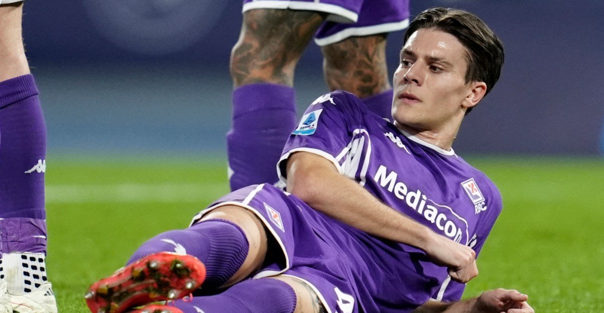 Fiorentina – Como: Un meci de foc între dezamăgiri și speranțe Fiorentina se pregătește să înfrunte Como sâmbătă, 14 februarie 2026, la Stadio Giuseppe Sinagaglia, într-un meci anticipat care ar putea adânci criza echipei toscanetă