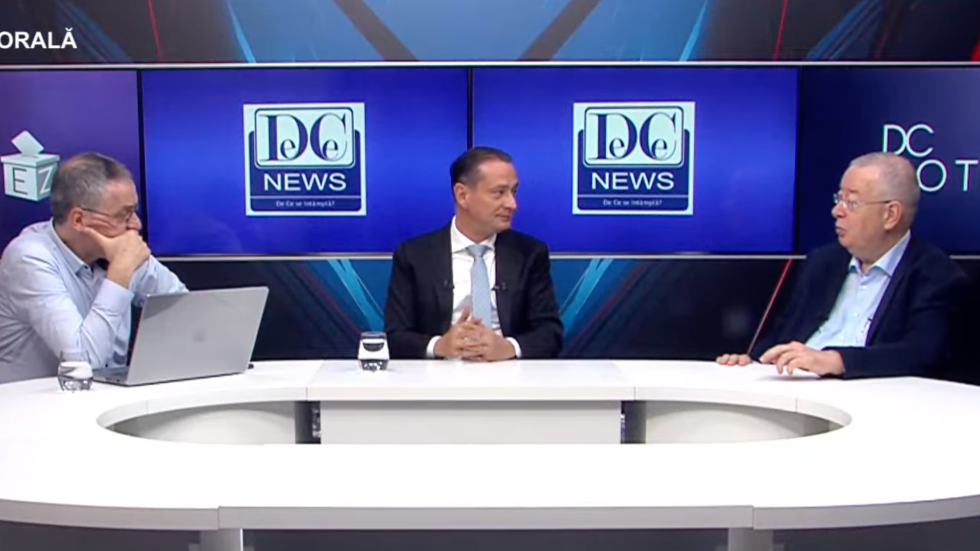 Contract controversat de promovare online atribuit firmei controlate de Bogdan Chirieac în Sectorul 4 Într-un exemplu de procedeul relativ comun în administrațiile locale din România, o direcție subordonată primăriei Sector 4 a încredințat direct, fără licitație deschisă, un contract de peste 50.000 de euro pentru servicii de „promovare online”