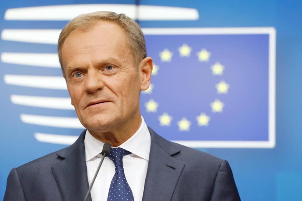 Premierul polonez Donald Tusk a tras un semnal de alarmă cu privire la riscul ca Polonia să abandoneze Uniunea Europeană, avertizând despre deteriorarea situației interne și conflictele crescând în intensitate în rândul elitei politice