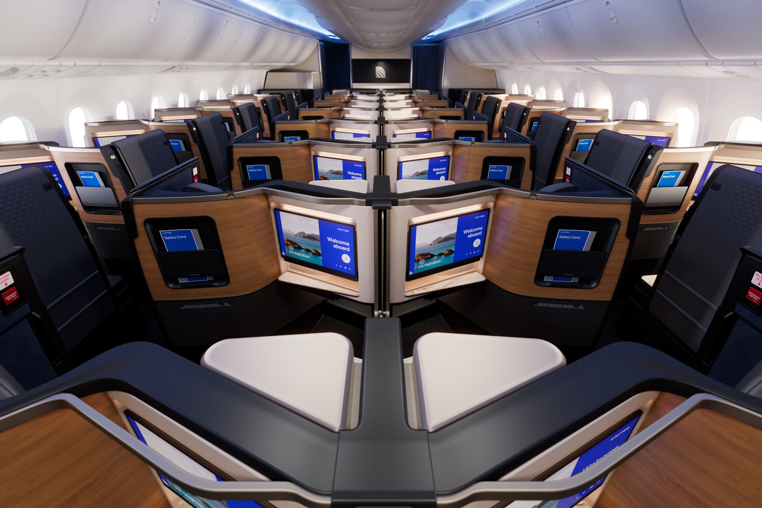 United Airlines pregătește debutul unei experiențe premium cu noul Boeing 787-9 Dreamliner United Airlines se află pe cale să marcheze o etapă importantă în dezvoltarea serviciilor sale prin introducerea primului său Boeing 787-9 Dreamliner, echipat cu noile suite Polaris Studio Business Class