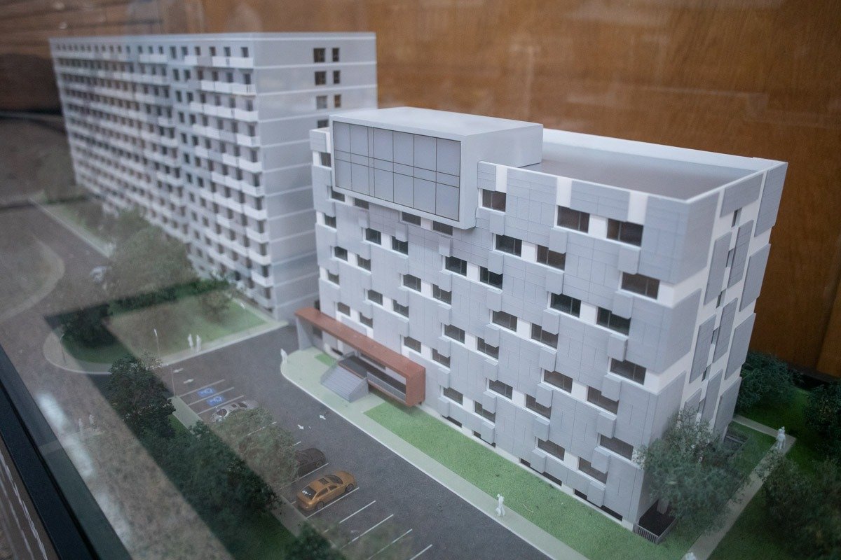 Universitatea Naţională de Știinţă şi Tehnologie Politehnica Bucureşti va beneficia în curând de un nou cămin studenţesc în complexul Regie, un proiect menit să răspundă nevoii acute de spații de cazare pentru studenți, în special în contextul creșterii numărului de tineri acceptați la colegiu