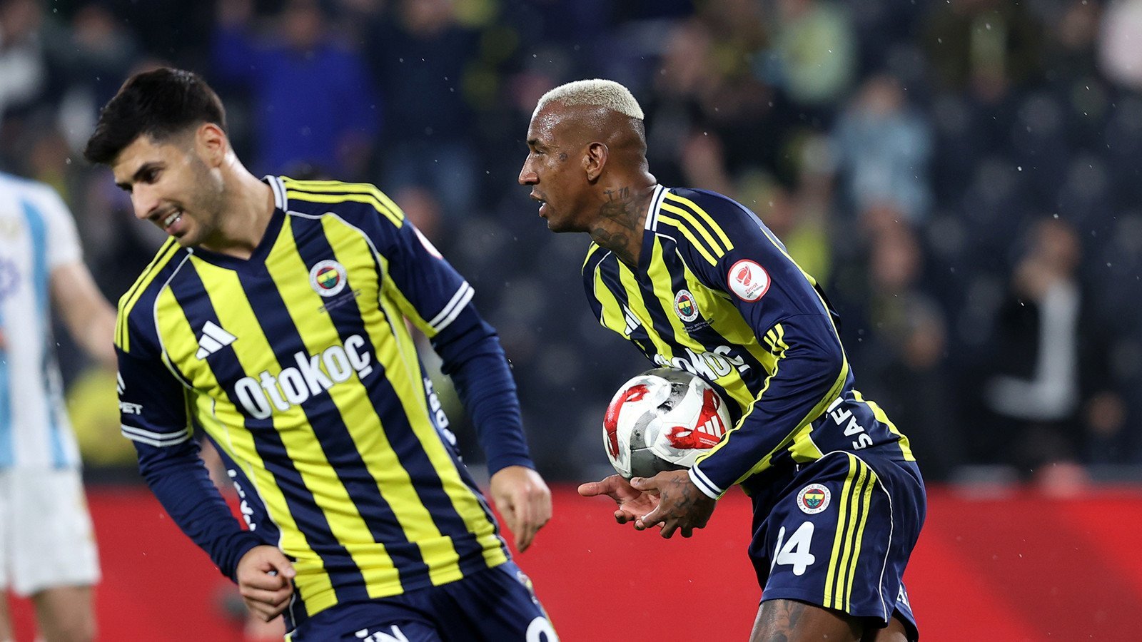 Fenerbahçe înfruntă Gençlerbirliği în SuperLig: Urmărește live!