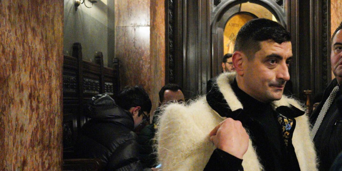 George-Simion-suman-Alba-Iulia-e1770461662867.jpg - ReactMedia