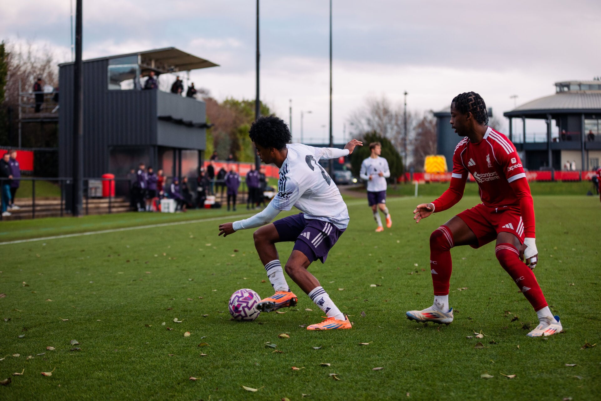 Michael Carrick își reafirmă viziunea la Manchester United, aducând tinerii talentați în prim-plan Michael Carrick reînvie ethosul Manchester United prin integrarea tinerelor talente în lotul primei echipe