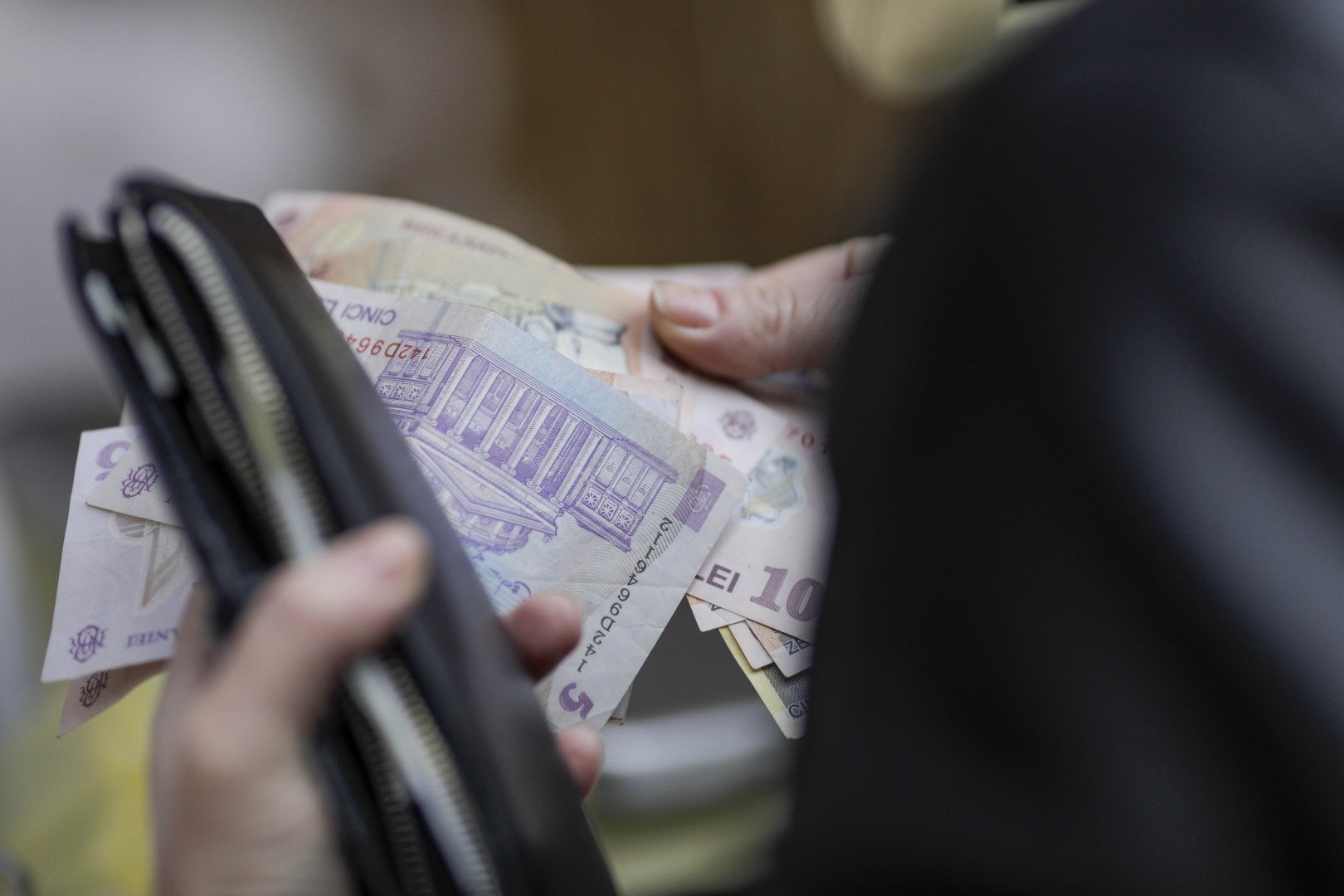 PSD face un apel ferm către coaliția de guvernare, solicitând abandonarea măsurilor simpliste de austeritate în favoarea unor reforme structurale reale, adaptate contextului social și economic al României