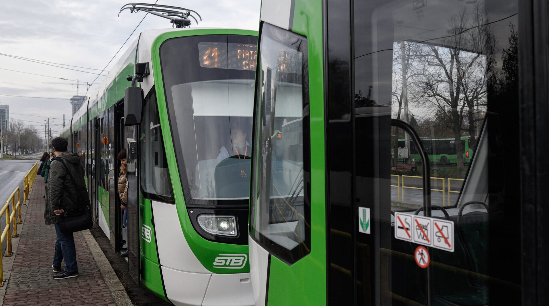 Primăria Municipiului București a emis un comunicat clar și ferm despre situația tarifelor și a facilităților de transport public administrate de Societatea de Transport București (STB)