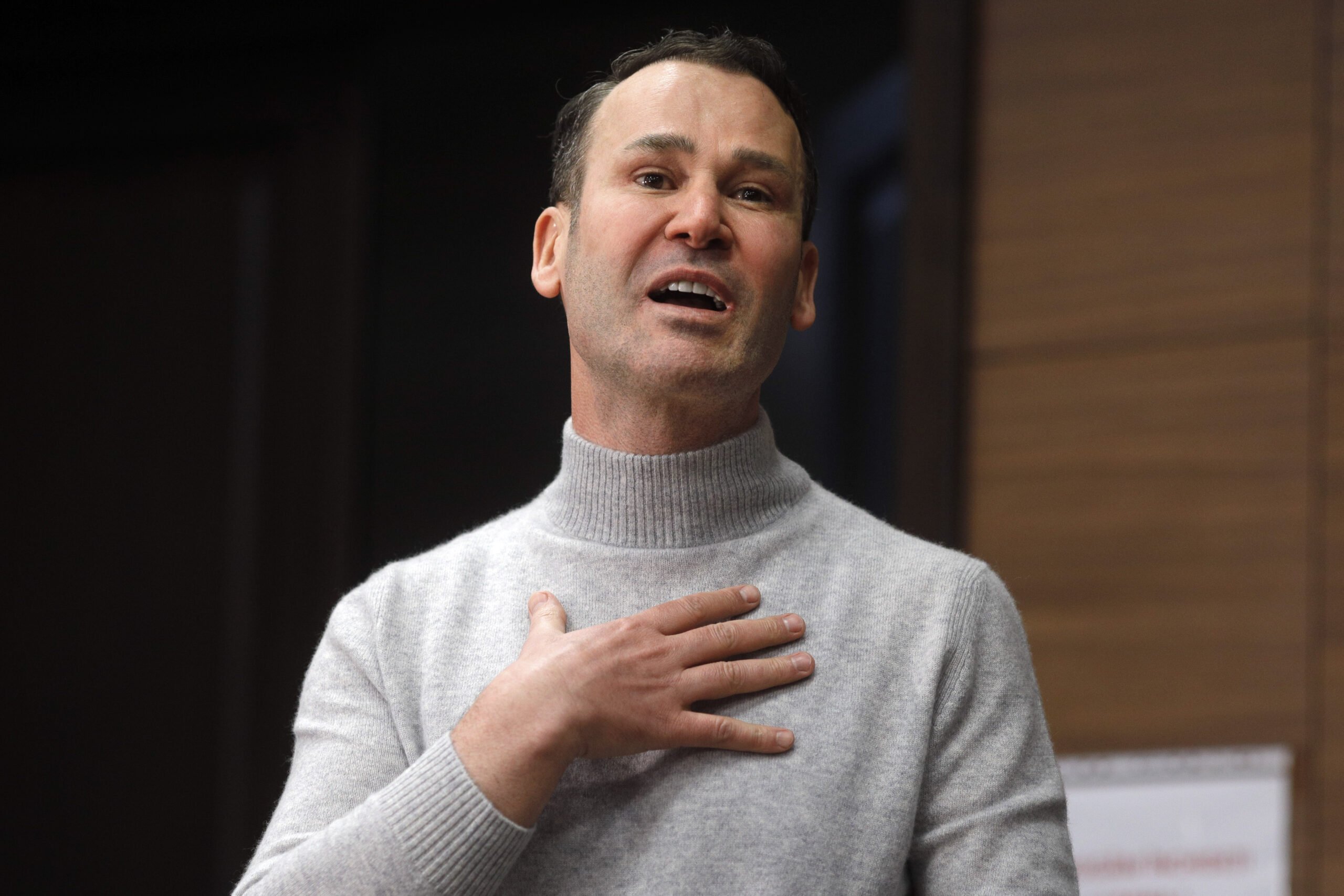 Robert Negoiță, interzis în primărie pentru a doua oară, motivul sigilării biroului în 2020