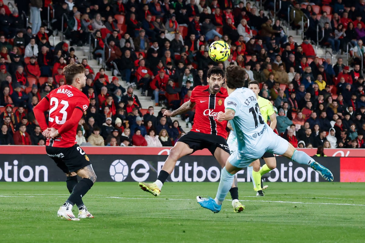 Betis câștigă în deplasare și își asigură poziția în fața Mallorca Real Betis a profitat de o zi favorabilă pentru a obține o victorie esențială pe terenul echipei Mallorca, consolidându-și astfel poziția de cinci în clasament și apropiindu-se la doar patru puncte de locul patru, ocupat în prezent de Atlético Madrid