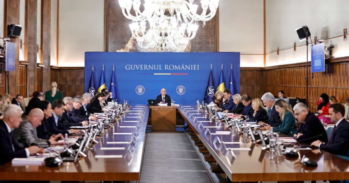 Guvernul a adoptat reformele promise: Tăieri în administrație și un pachet de relansare economică Guvernul României a adoptat marți ordonanțele de urgență ce stabilesc tăieri în administrație și măsuri de relansare economică