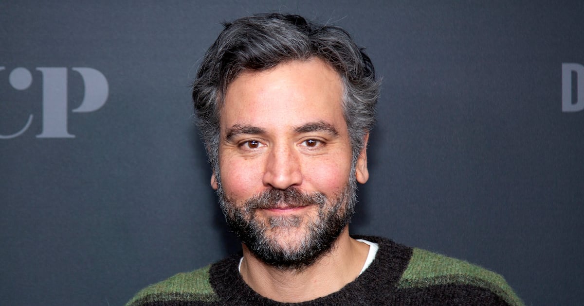 Josh Radnor, cunoscut din serialul de succes How I Met Your Mother, a devenit tată pentru prima dată la vârsta de 51 de ani