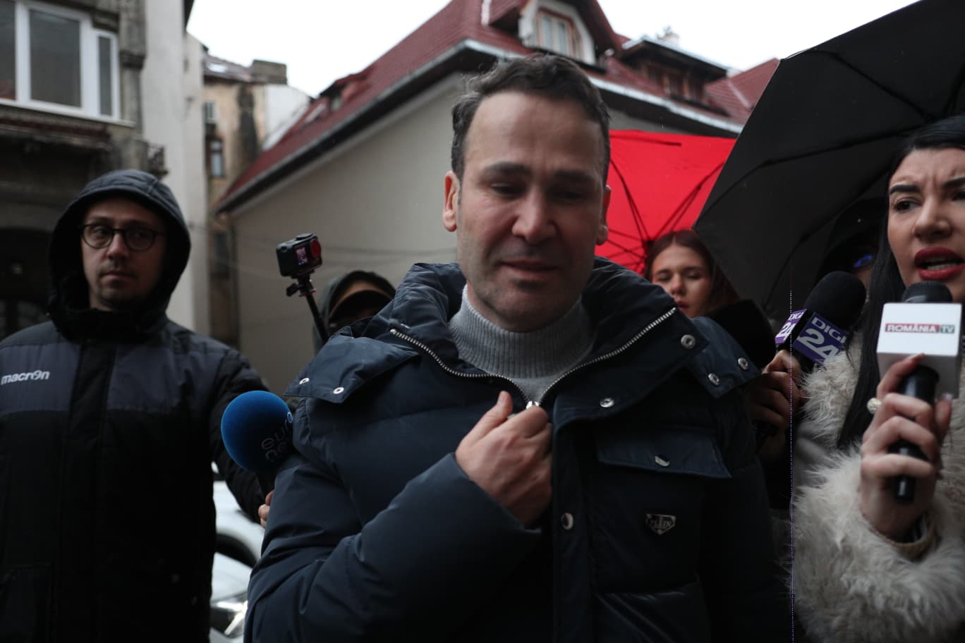 Primarul Sectorului 3, Robert Negoiță, revine în funcție după o decizie judiciară definitivă, care îi permite să își continue activitatea la conducerea primăriei, în urma unei hotărâri a Tribunalului București