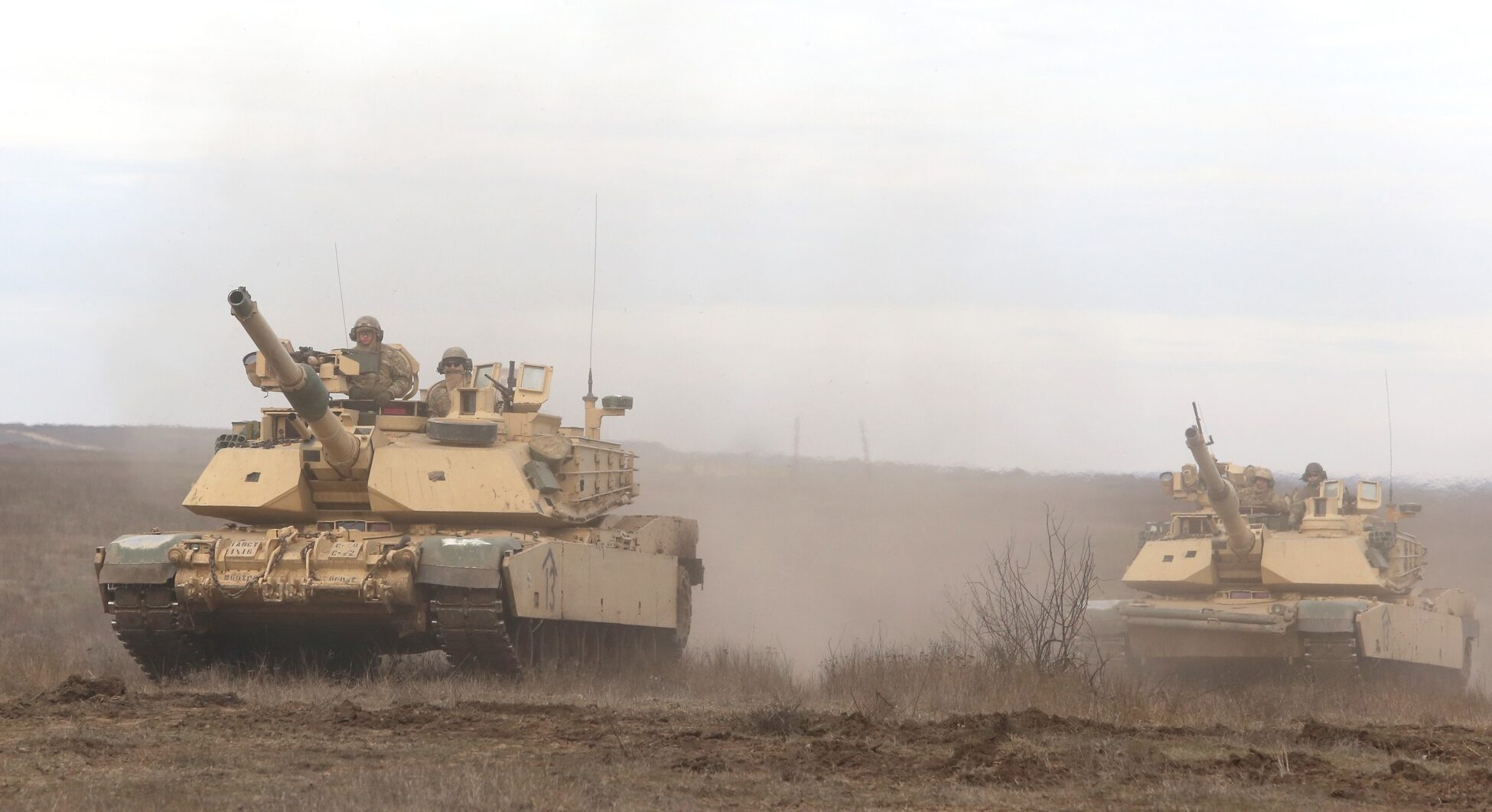 România și Statele Unite își reafirmă parteneriatul militar prin exerciții la Smârdan Președintele României, Nicușor Dan, a subliniat importanța colaborării militare dintre țara sa și Statele Unite ale Americii, după ultimele manevre desfășurate la Poligonul Smârdan