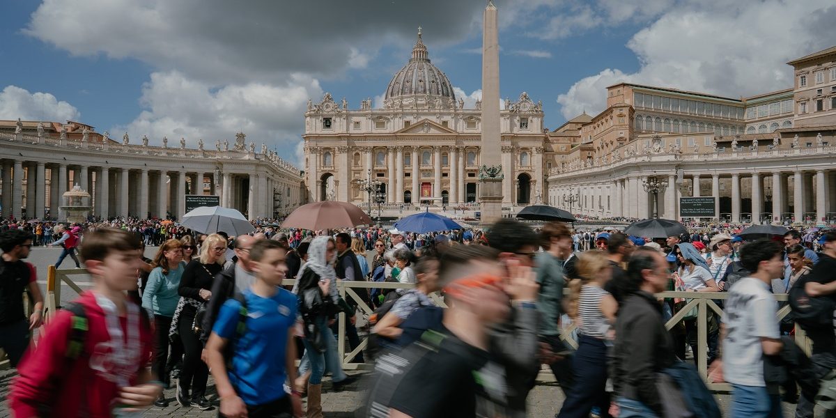VATICAN_PAPA_25_APR_09_INQUAM_Photos_Andrei_Pungivschi.jpg - ReactMedia