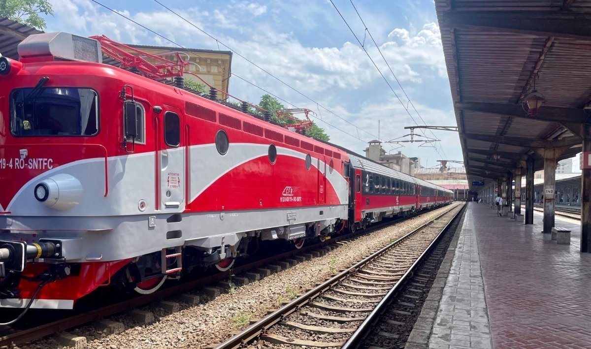 Un incident feroviar a perturbat grav traficul de trenuri din zona Bucureștiului, vineri dimineață, după ce prima osie a unui vagon al trenului internațional IRN 401 Kiev-Chișinău-București, cunoscut și sub denumirea de Trenul Prietenia, a sărit de pe șine în timpul manevrelor de rutină efectuate la Depoul București Călători