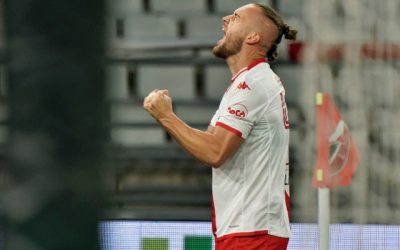 YjQ5NDE5NTljZjYzY2U1ZDhhNTg2M2RlMmRiNTBkYw.thumb_.jpg - ReactMedia