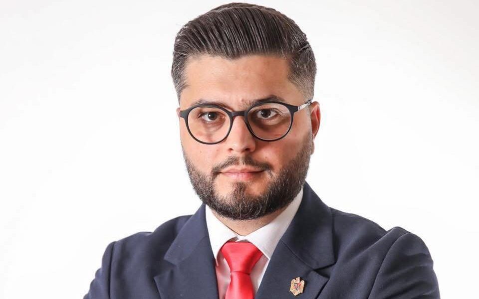 adriancocosviceprimar-e1770463048420.jpg - ReactMedia