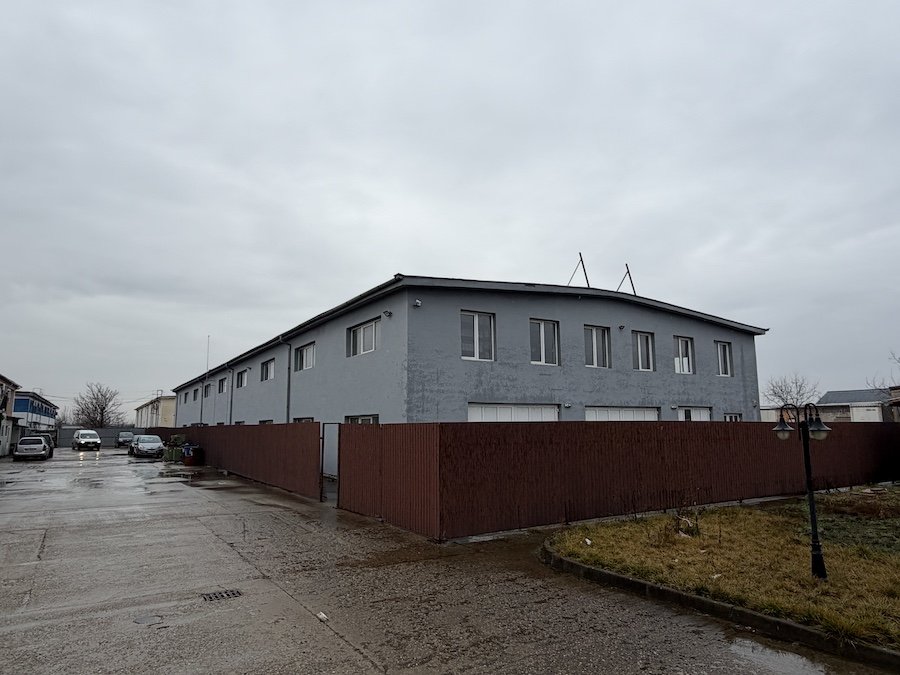 Tribunalul Bihor plătește anual peste 126.000 de euro pentru chiria spațiului în care își păstrează arhiva, o sumă considerabilă care ridică semne de întrebare în contextul managementului resurselor publice și al transparenței instituționale