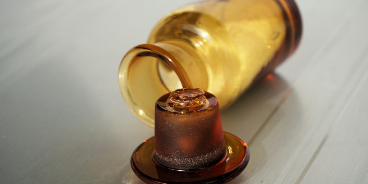 bottle-1503897_1280.jpg - ReactMedia