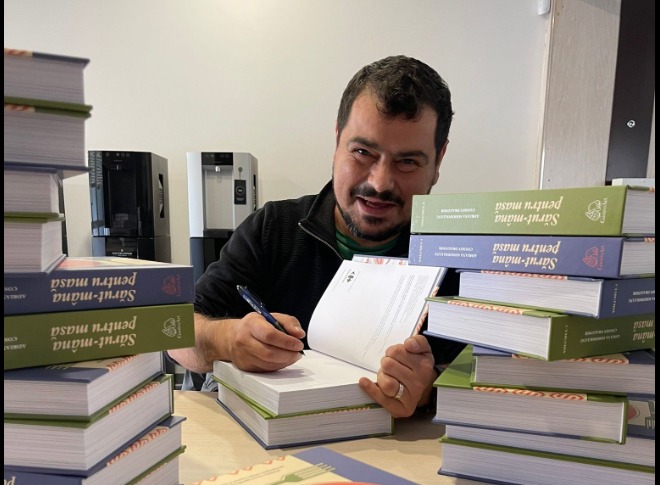 cosmin-dragomir-autor-carti-scriitor.jpg - ReactMedia